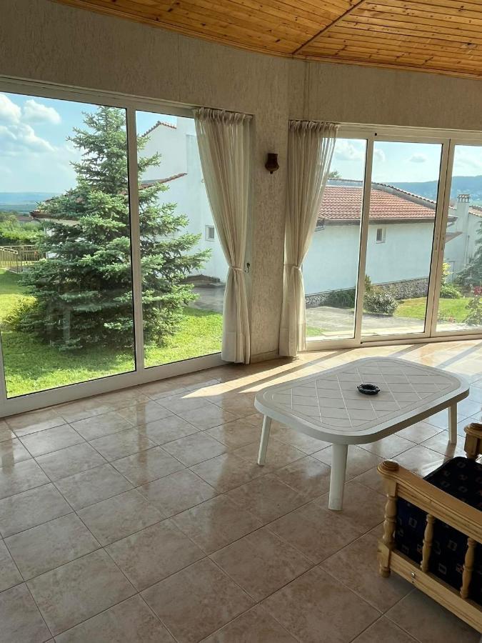 Приятна Къща За Почивка Караколев 2 Villa Obrochishte Dış mekan fotoğraf